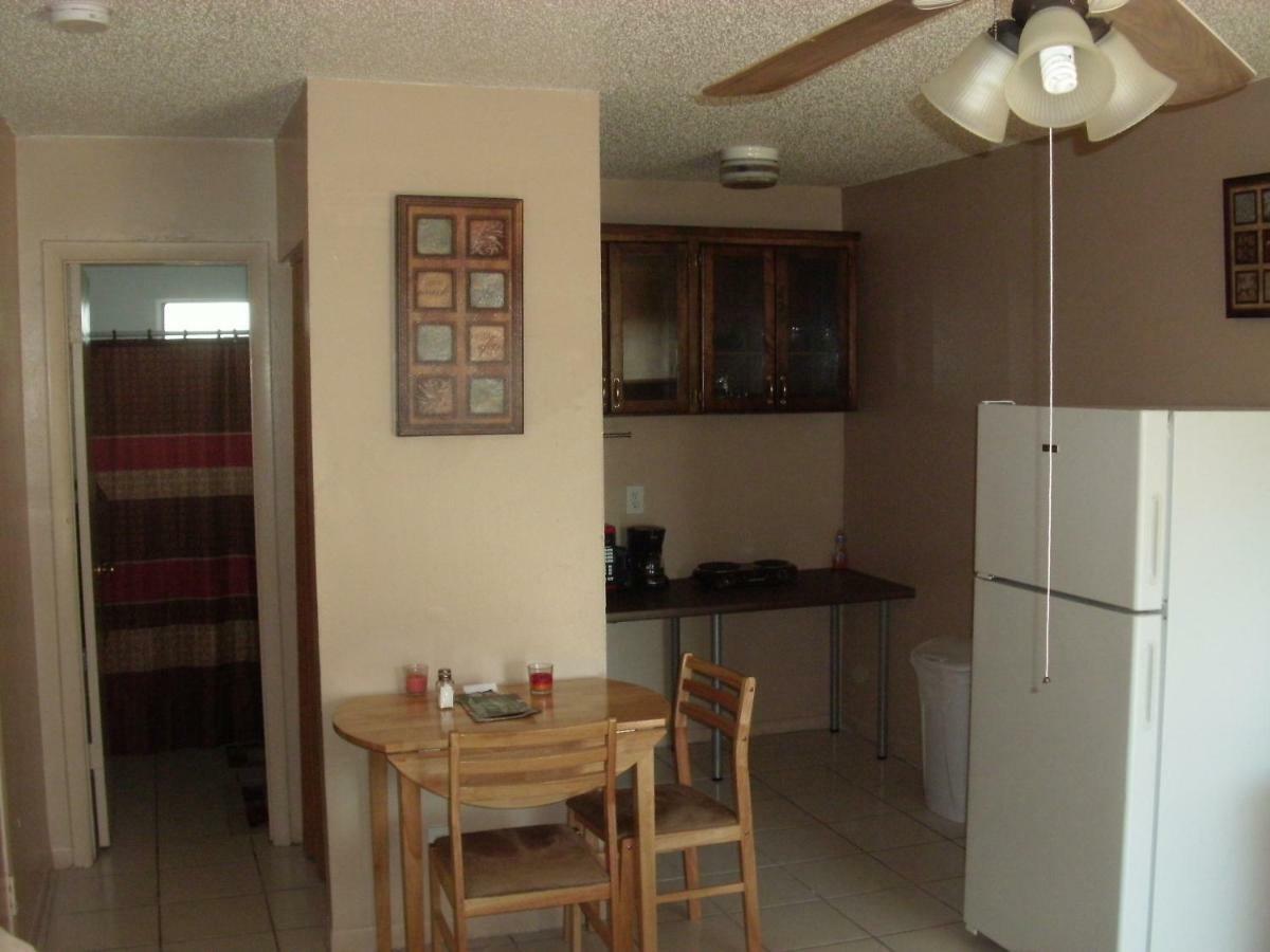 Newly Furnished Large, Clean, Quiet Private Unit Apartment Fort Lauderdale Exterior photo